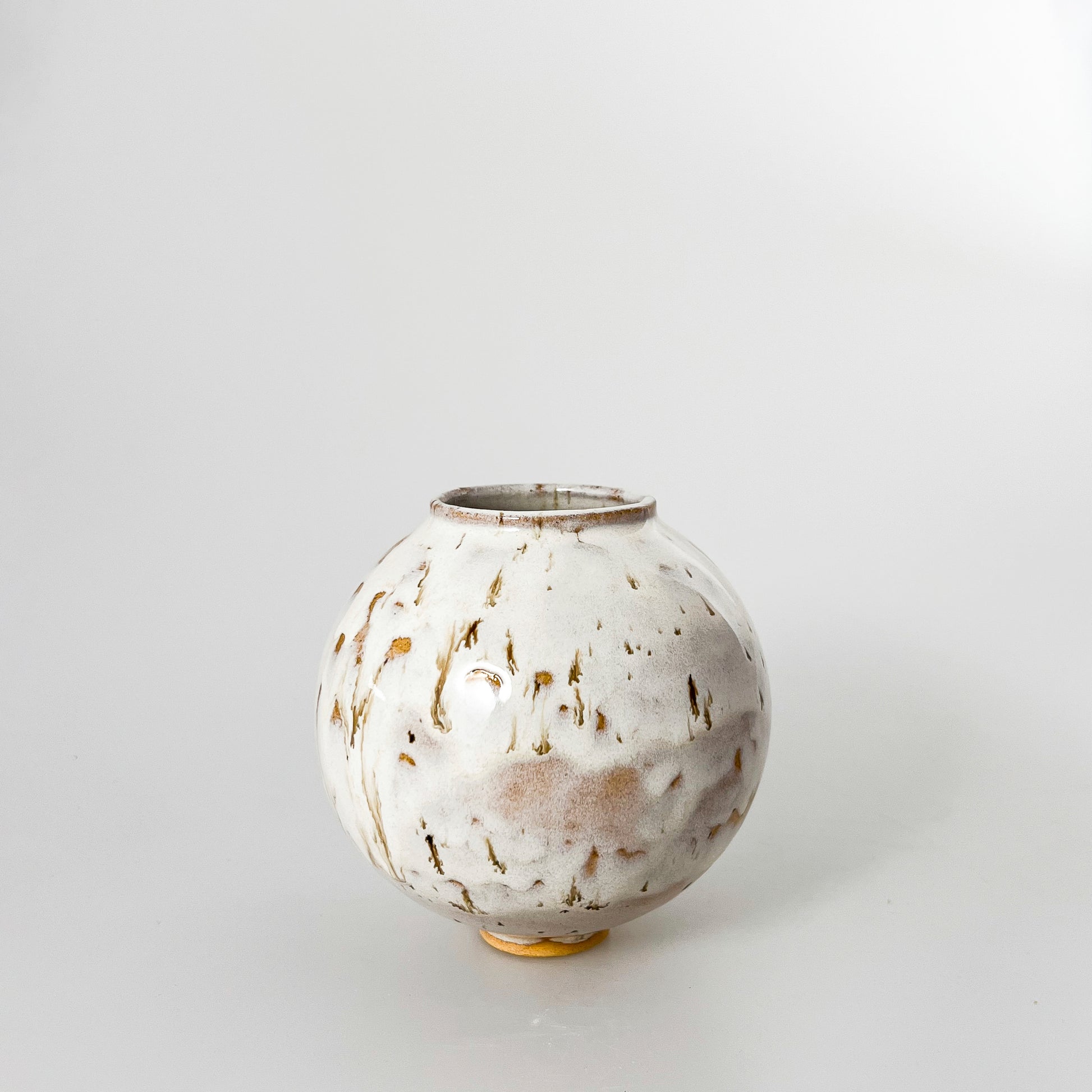 #074 moon jar pati passos