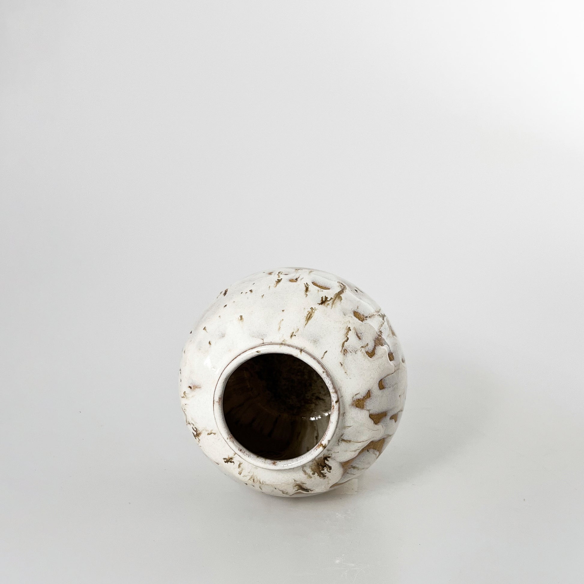 #074 moon jar pati passos